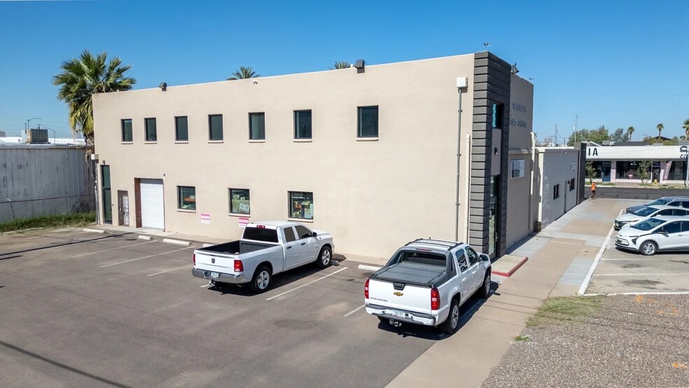 1805 W Van Buren St, Phoenix, AZ for lease - Building Photo - Image 2 of 11