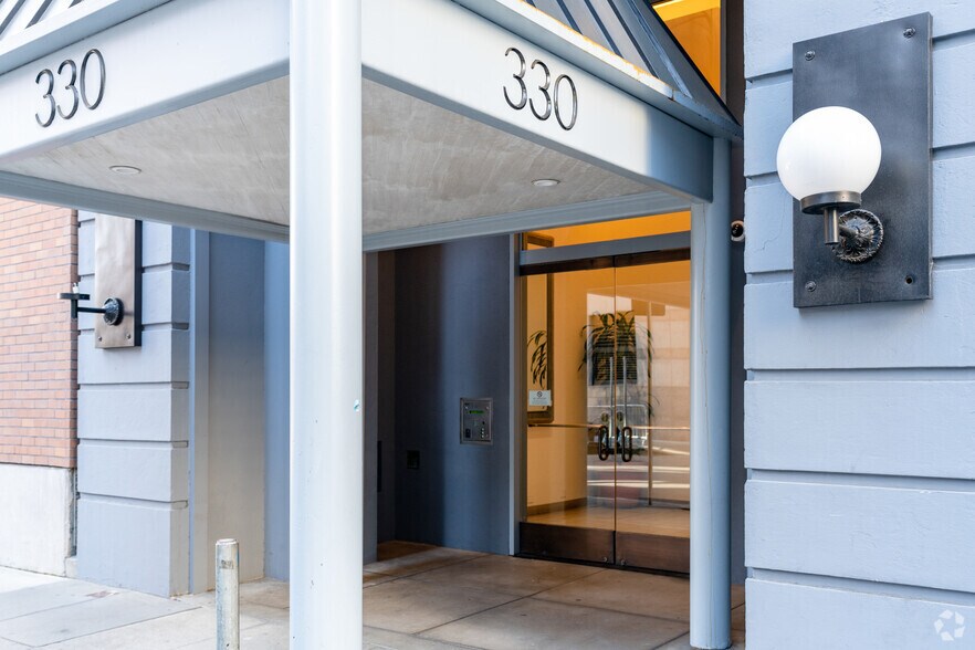 603-615 Battery St, San Francisco, CA à louer - Photo du bâtiment - Image 3 de 7