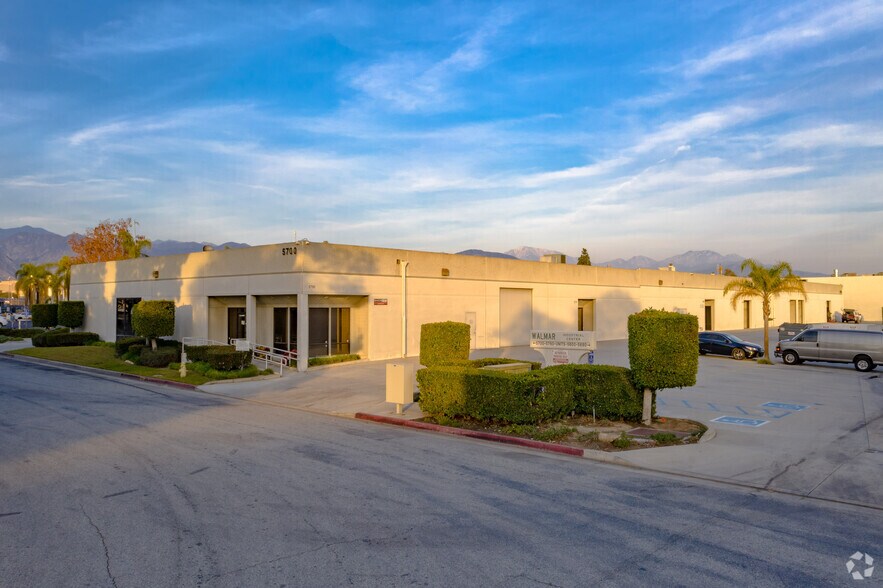 5700-5760 Ayala Ave, Irwindale, CA à louer - Photo du bâtiment - Image 1 de 11