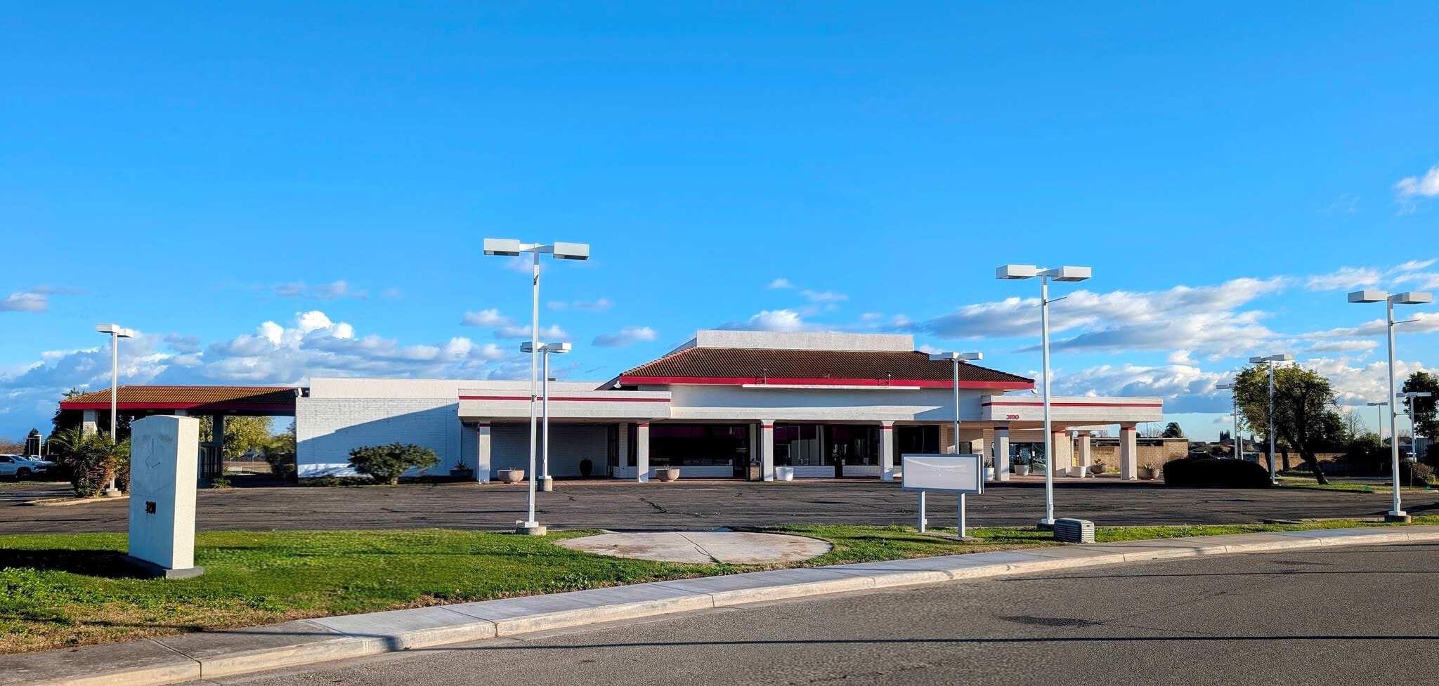 3190 Auto Center Cir, Stockton, CA for sale Building Photo- Image 1 of 26