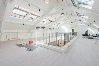 More details for 8 Rue Juliette Dodu, Paris - Office for Lease