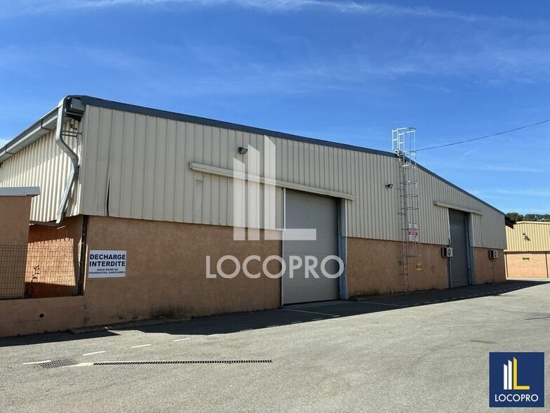 Industrial in Le Muy for lease - Building Photo - Image 1 of 12