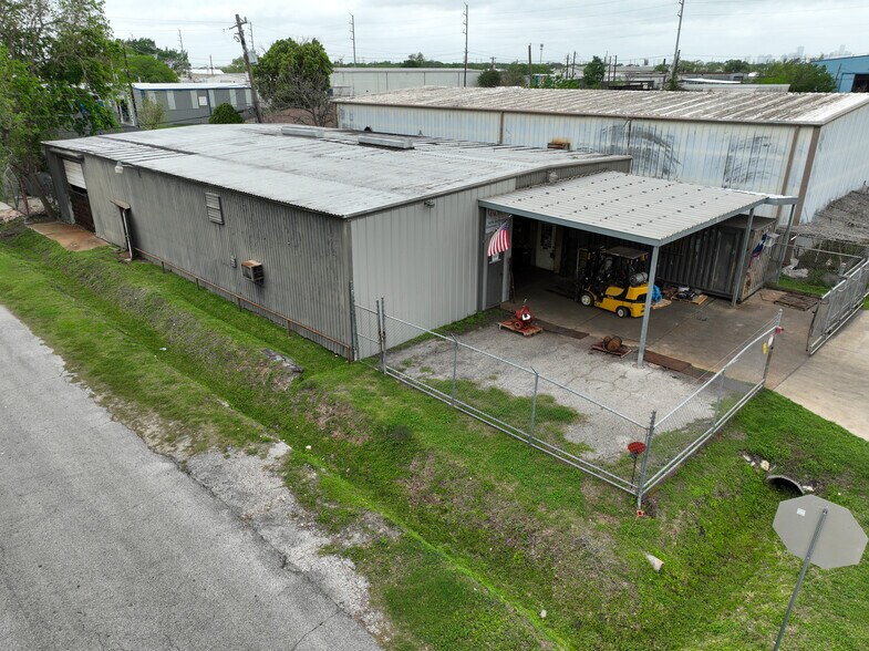 5938 Heffernan St, Houston, TX for sale - Building Photo - Image 3 of 31