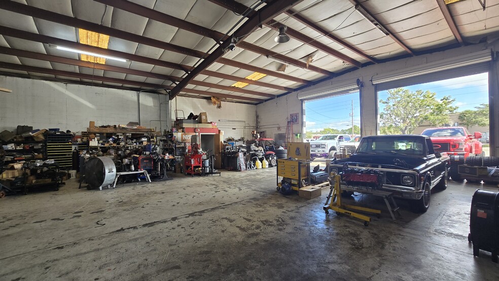 12490 Belcher Rd S, Largo, FL for sale - Building Photo - Image 3 of 6