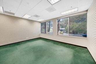 2350 Ravine Way, Glenview, IL for lease Interior Photo- Image 2 of 11