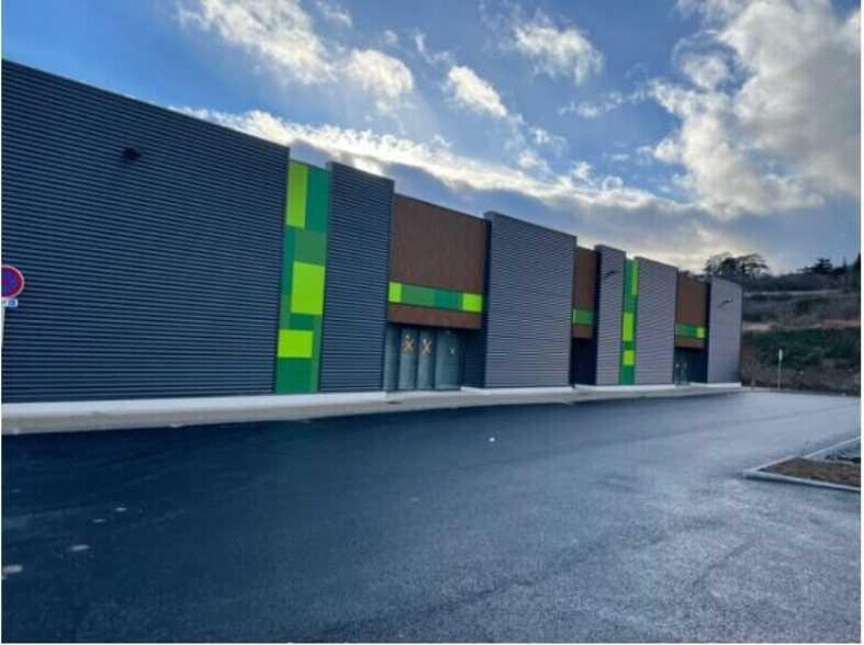 Bureau dans Anse à louer - Photo du bâtiment - Image 3 de 12