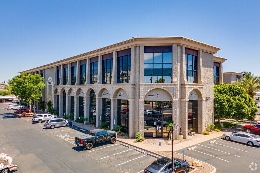 4747 N 7th St, Phoenix, AZ à vendre - Photo du bâtiment - Image 2 de 15