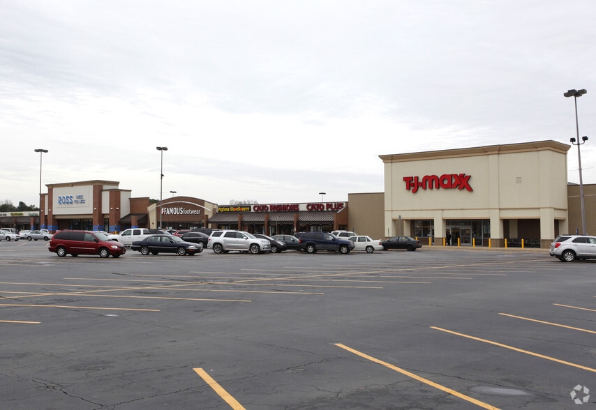 1301-1365 S Park St, Carrollton, GA for lease - Building Photo - Image 3 of 10