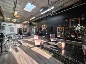 2195 Hyacinth St NE, Salem, OR for lease Interior Photo- Image 1 of 6