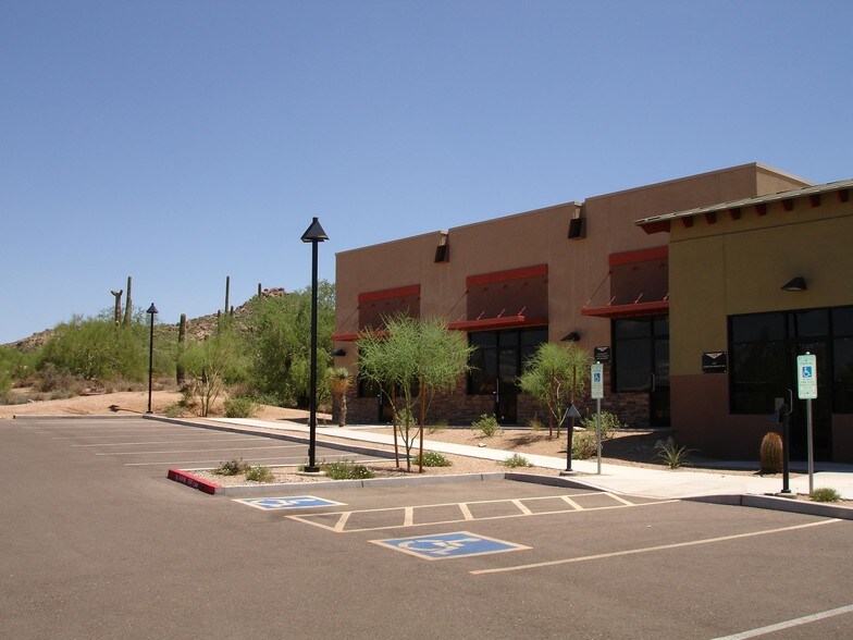 10049 E Dynamite Blvd, Scottsdale, AZ à vendre - Photo du bâtiment - Image 2 de 4