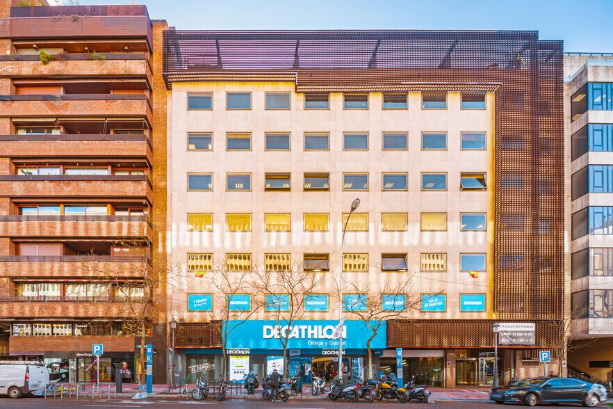 Calle José Ortega y Gasset, 22-24, Madrid, Madrid à louer - Photo du bâtiment - Image 3 de 3