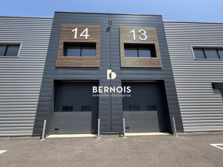 Flex dans Brignoles à louer - Photo du bâtiment - Image 1 de 19