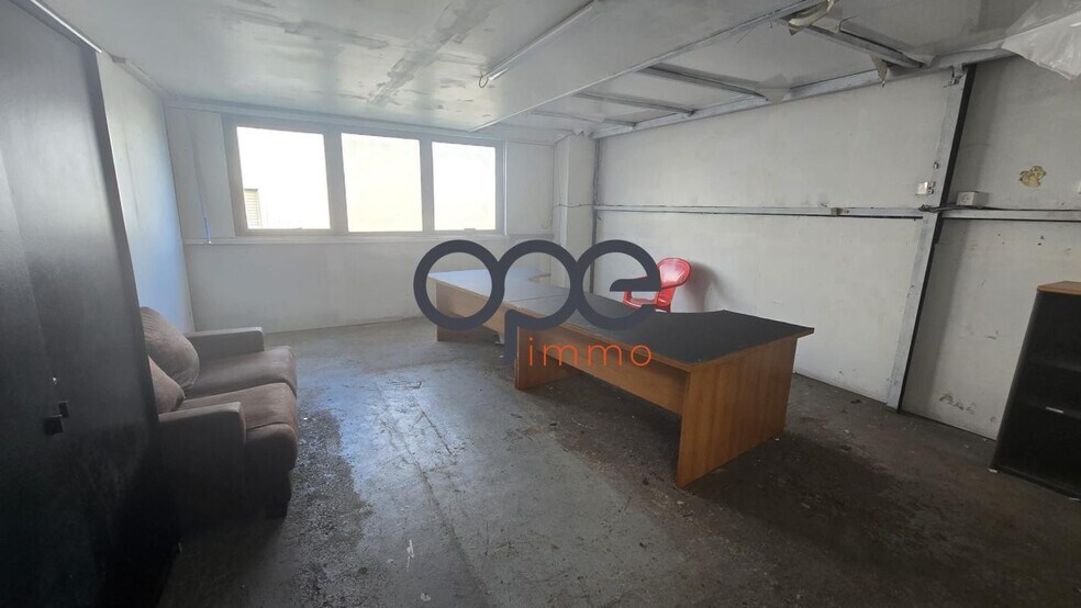 Industrial in SAINT-OUEN-L'AUMONE for sale - Interior Photo - Image 3 of 8