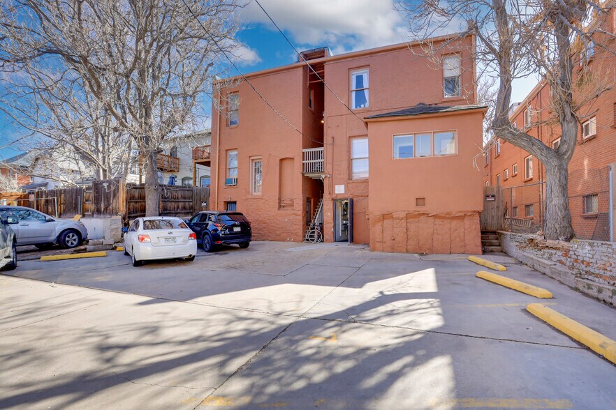 1325 Corona St, Denver, CO à vendre - Photo du bâtiment - Image 3 de 15