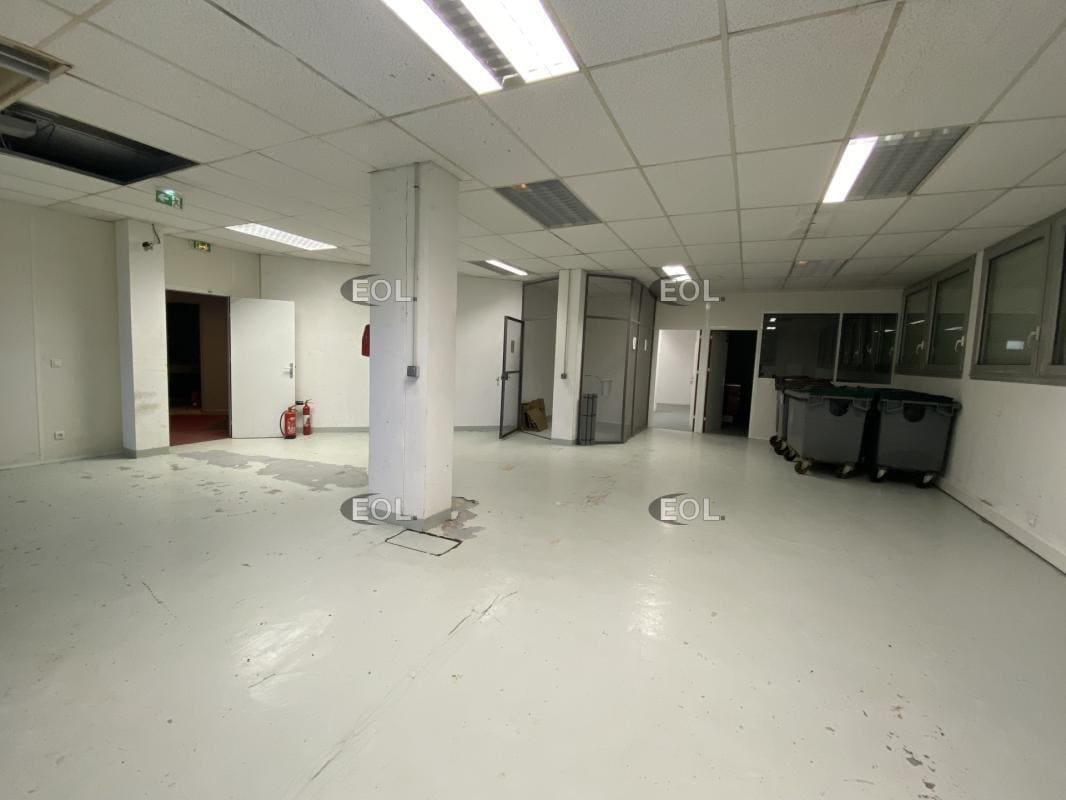Flex in Épinay-sur-Orge for lease Interior Photo- Image 1 of 4