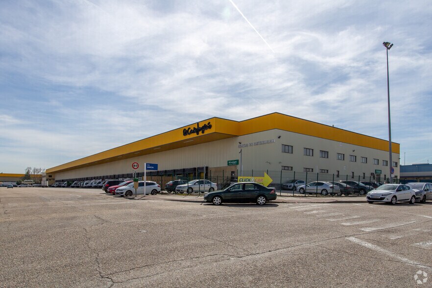 Avenida de Europa, 3, Coslada, Madrid à louer - Photo du bâtiment - Image 3 de 3