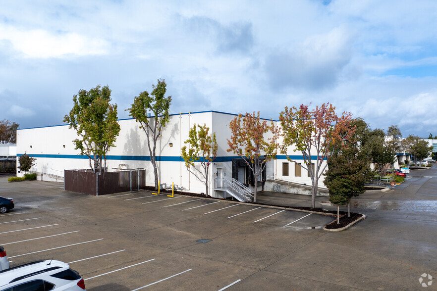 30941 San Clemente St, Hayward, CA for lease - Building Photo - Image 2 of 3