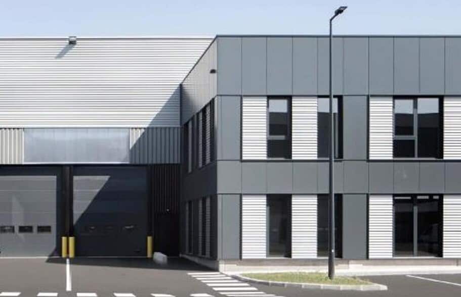 Rue Du Commandant Rolland, Le Bourget for lease - Building Photo - Image 3 of 4