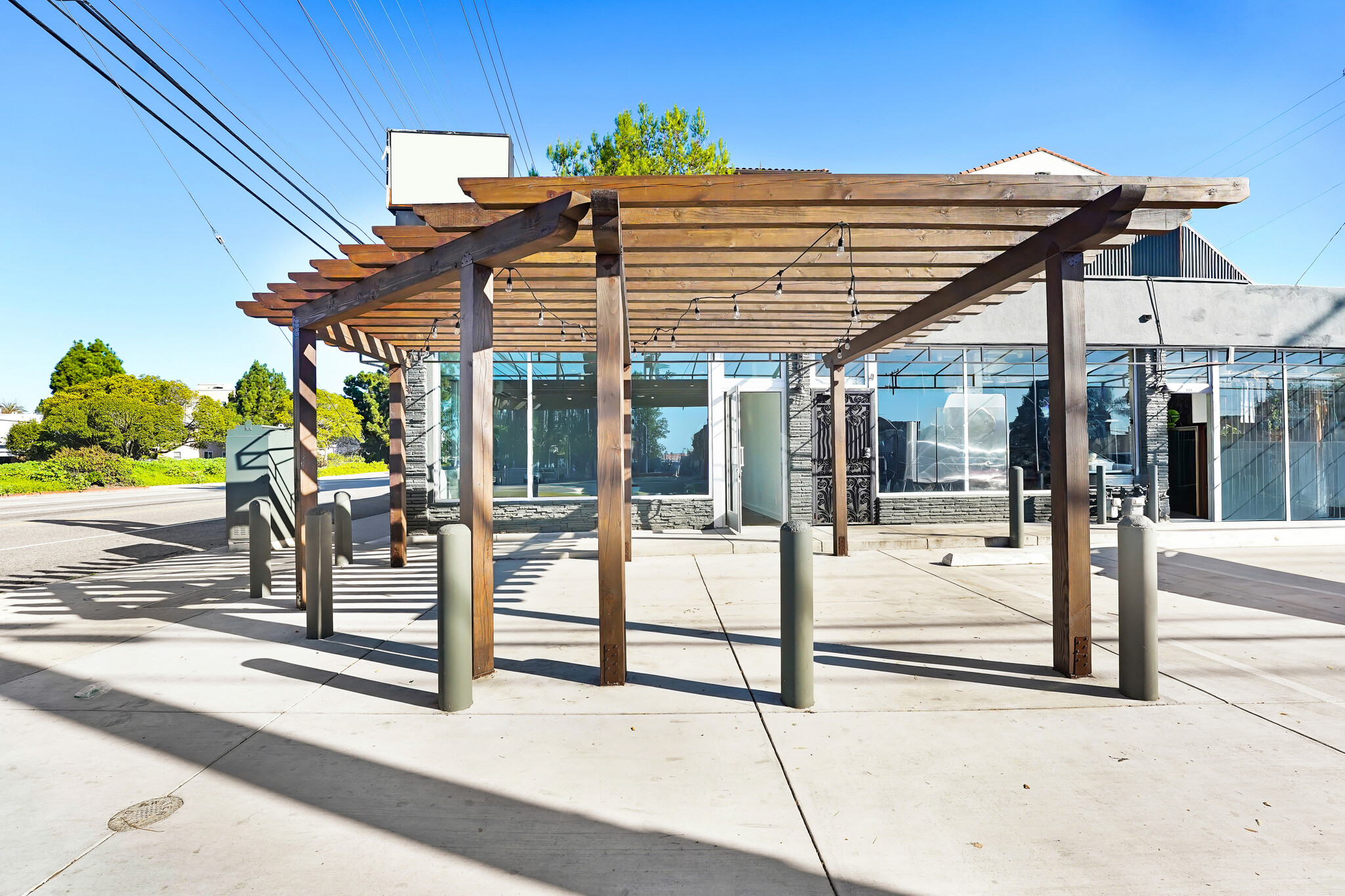 4500-4506 Inglewood Blvd, Los Angeles, CA for lease Primary Photo- Image 1 of 16