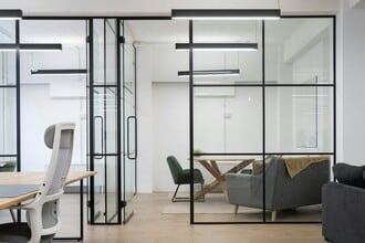 29-31 Saffron Hl, London for lease Building Photo- Image 2 of 18