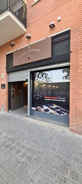 Multifamily in Castellar del Vallès, Barcelona for sale - Building Photo - Image 3 of 3