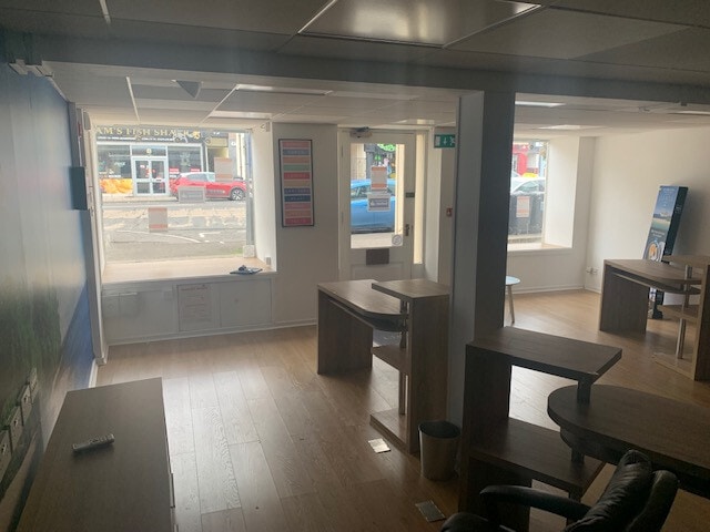 20 High St, Montrose à vendre - Photo intérieure - Image 3 de 4