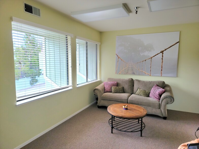 845 Olive Ave, Novato, CA for sale - Interior Photo - Image 1 of 1