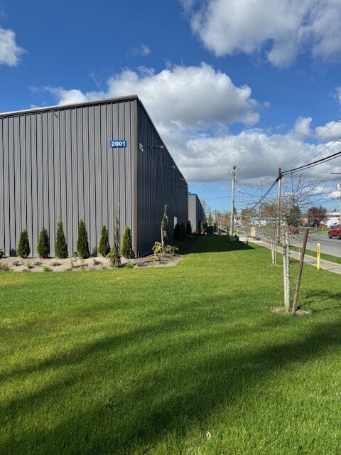 2001 Henson Rd, Mount Vernon, WA 98273 - Unité A-E - - Photo intérieure - Image 2 of 2