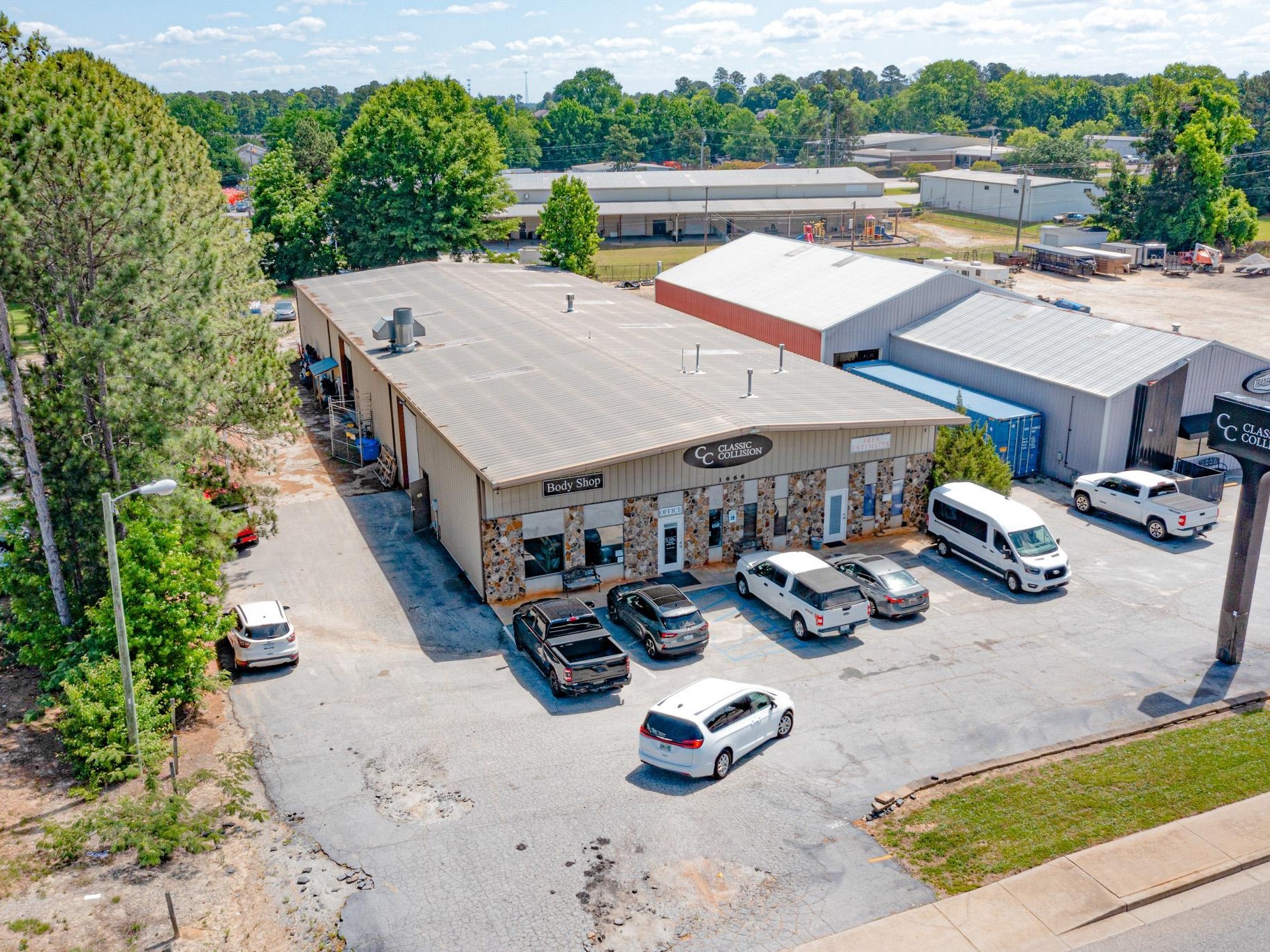 1666 Calhoun Rd, Greenwood, SC à vendre Photo du bâtiment- Image 1 de 4