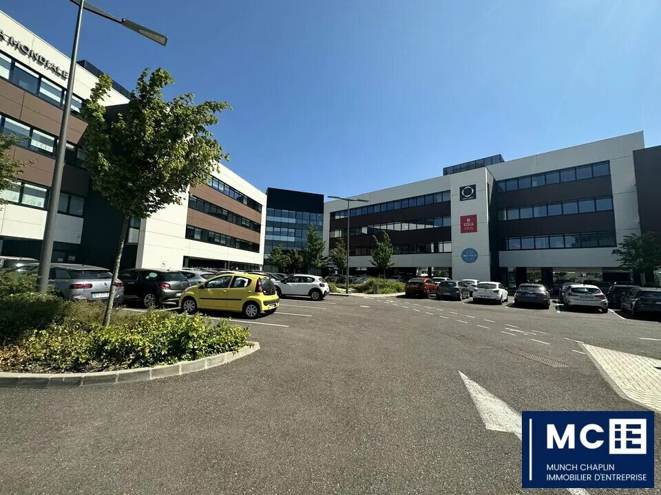 Office in Schiltigheim for lease Building Photo- Image 1 of 11