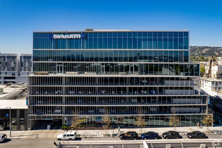 953 N Sycamore Ave, Los Angeles, CA à louer - Photo du bâtiment - Image 3 de 3