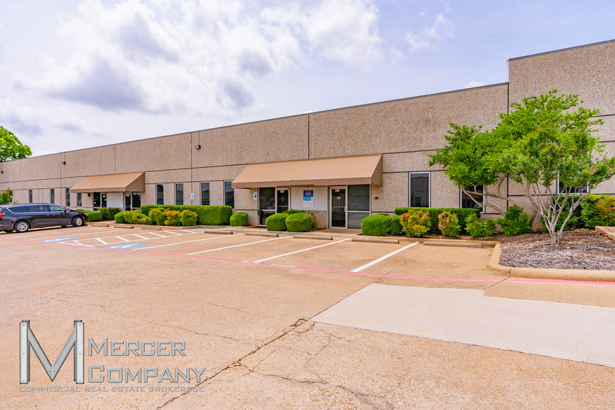 7415 Whitehall St, Richland Hills, TX for lease - Building Photo - Image 1 of 9