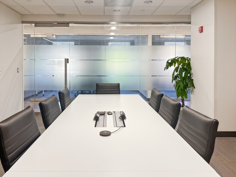 4701 Sangamore Rd, Bethesda, MD à louer - Photo intérieure - Image 2 de 12