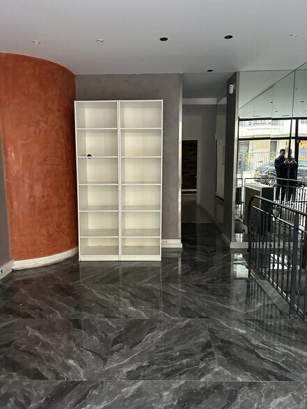 165 Rue De La Pompe, Paris à louer - Photo du bâtiment - Image 3 de 17