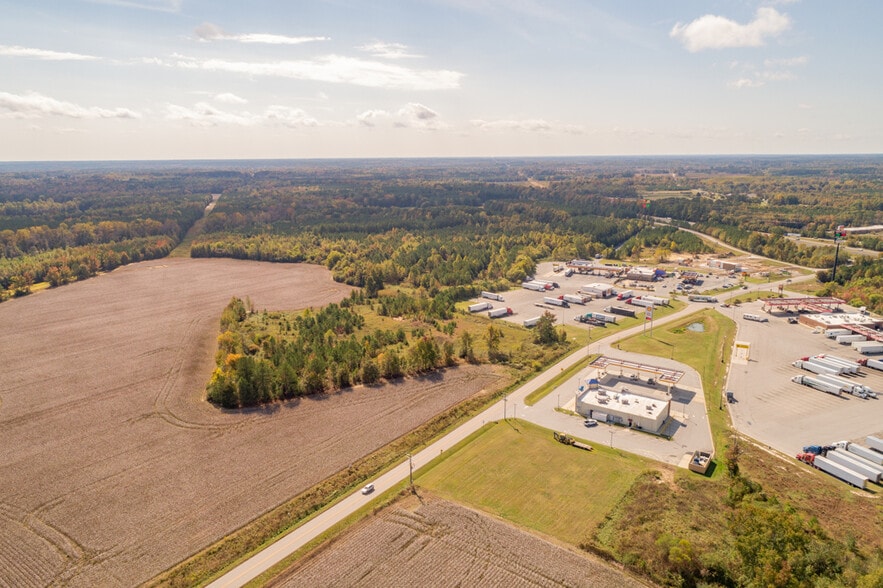 700 Moores Ferry Rd, Skippers, VA à vendre - Aérien - Image 3 de 14