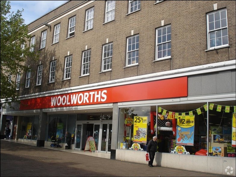 23-26 Cornhill, Bury St Edmunds for lease - Building Photo - Image 2 of 4