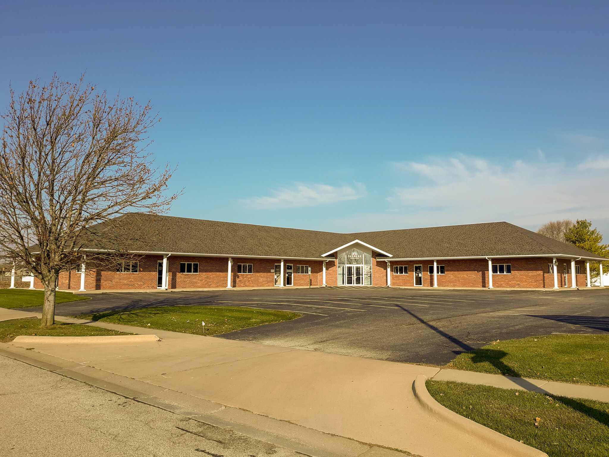 2925 S Meadowbrook Rd, Springfield, IL for lease Building Photo- Image 1 of 17