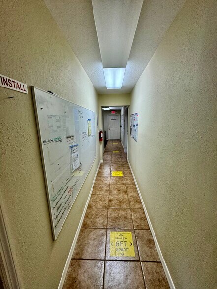 517 Mason Ave, Daytona Beach, FL à louer - Photo du bâtiment - Image 3 de 28