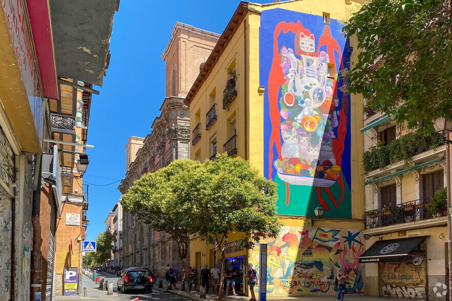 Calle de Embajadores, 17, Madrid, Madrid à louer - Photo du bâtiment - Image 2 de 4
