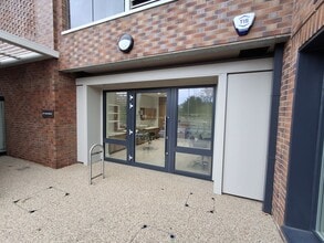 Steppingley Rd, Bedford à louer Photo du bâtiment- Image 1 de 3