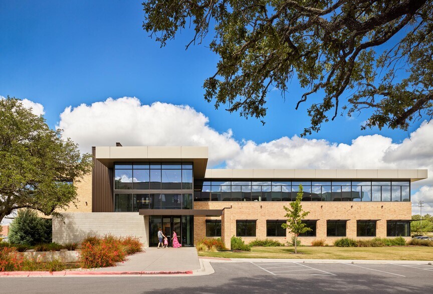 11900 W Parmer Ln, Cedar Park, TX for lease - Building Photo - Image 2 of 4