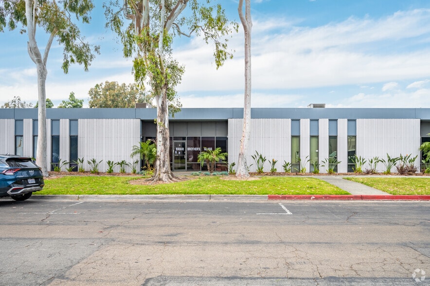 7201-7291 Garden Grove Blvd, Garden Grove, CA for lease - Building Photo - Image 3 of 29