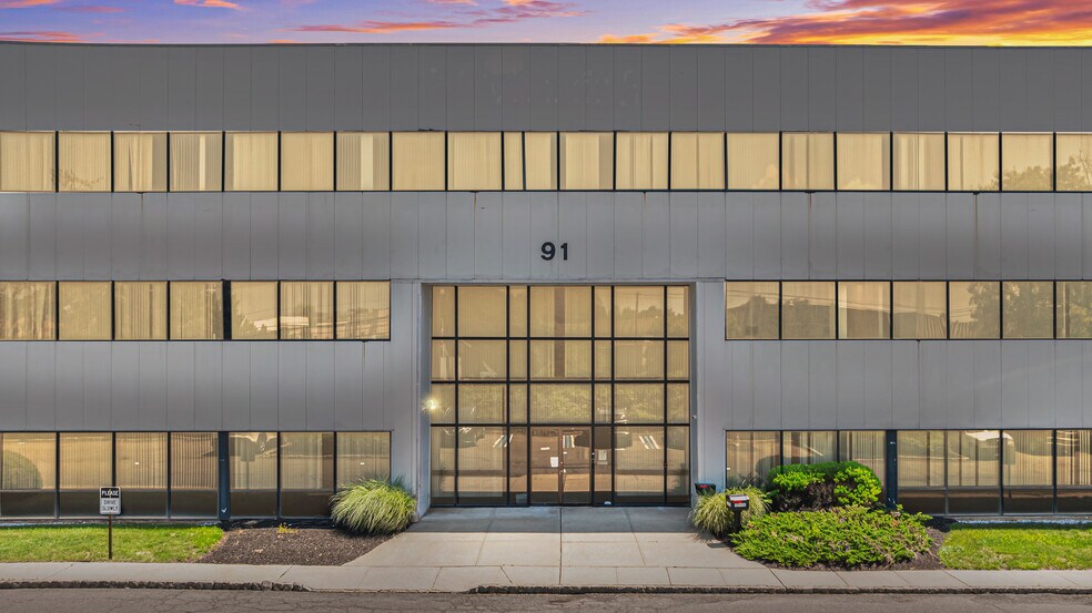 91 New England Ave, Piscataway, NJ à louer - Photo du bâtiment - Image 3 de 4