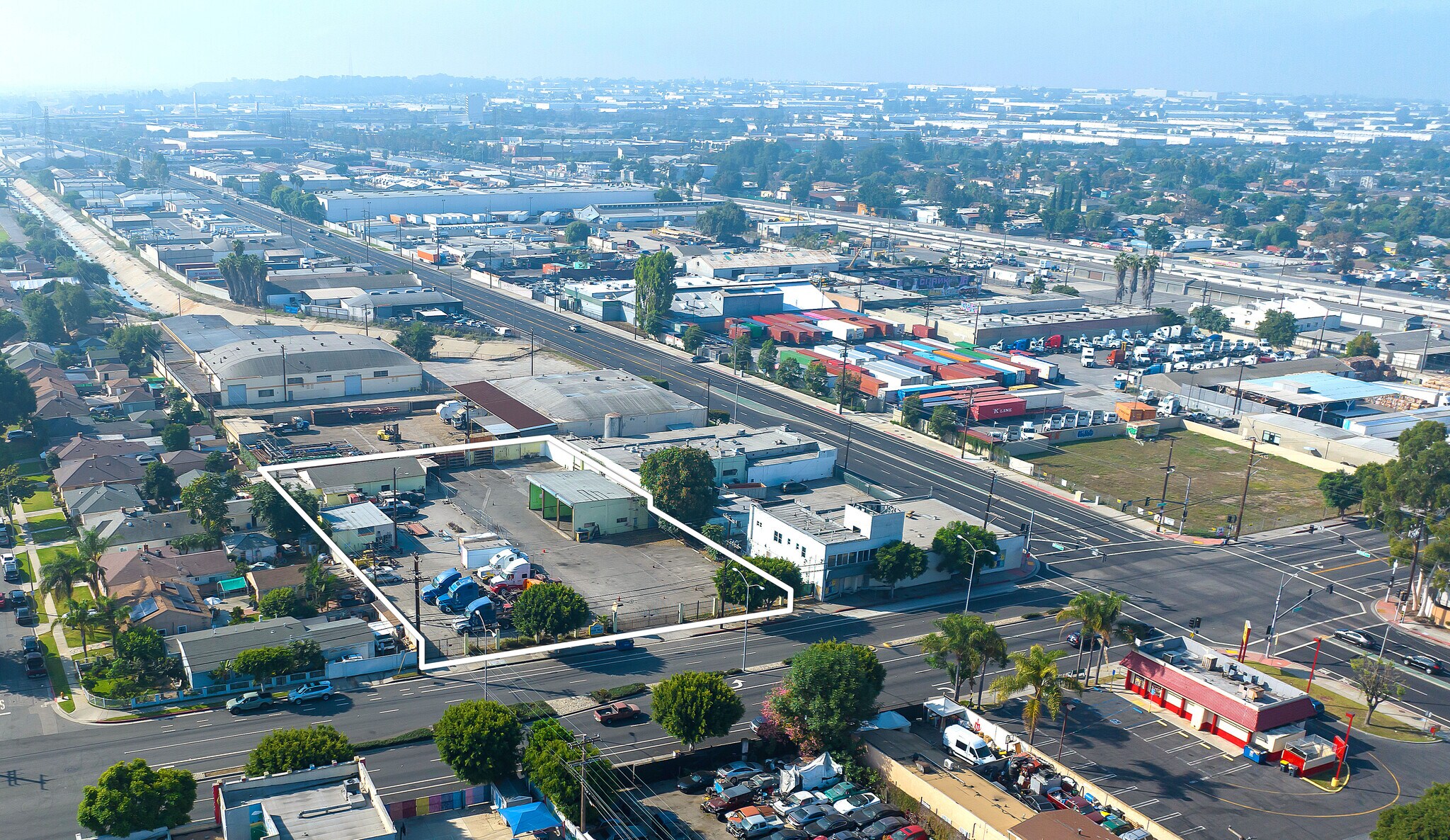 712 E Alondra Blvd, Compton, CA à louer Photo principale- Image 1 de 15