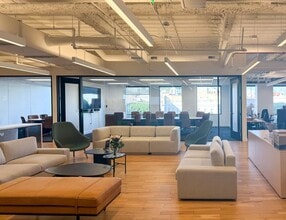 655 Montgomery St, San Francisco, CA for lease Interior Photo- Image 2 of 4