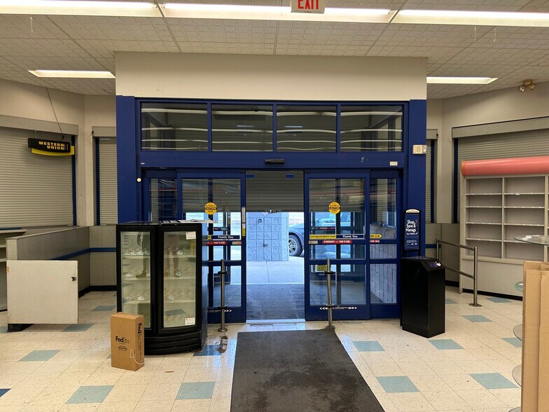 4410 S Division Ave, Grand Rapids, MI à vendre - Photo intérieure - Image 3 de 16