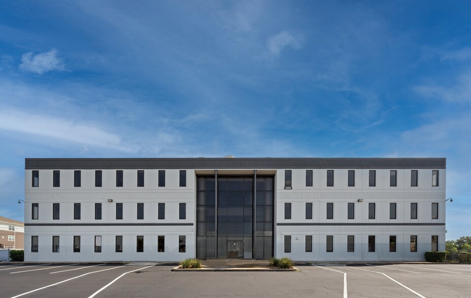 1200 E Anderson Ln, Austin, TX à vendre - Photo du bâtiment - Image 1 de 8