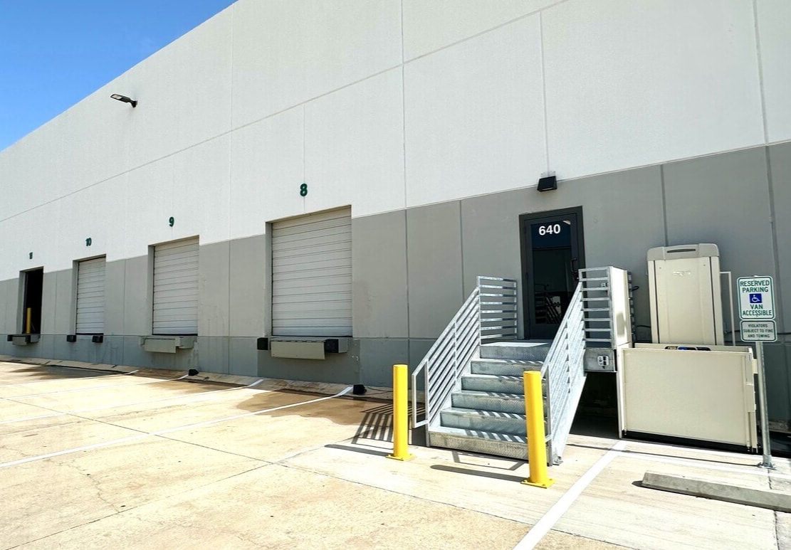 4633 Perrin Crk, San Antonio, TX à louer Photo du bâtiment- Image 1 de 3