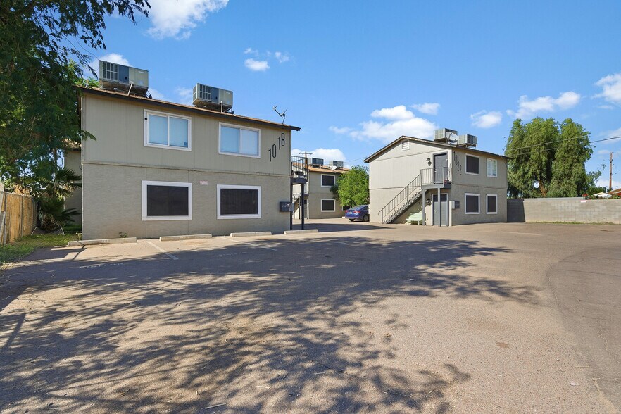 1018 N 22nd Pl, Phoenix, AZ à vendre - Photo du bâtiment - Image 2 de 11