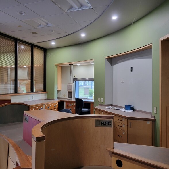 38 E Roseville Rd, Lancaster, PA for lease - Building Photo - Image 2 of 3